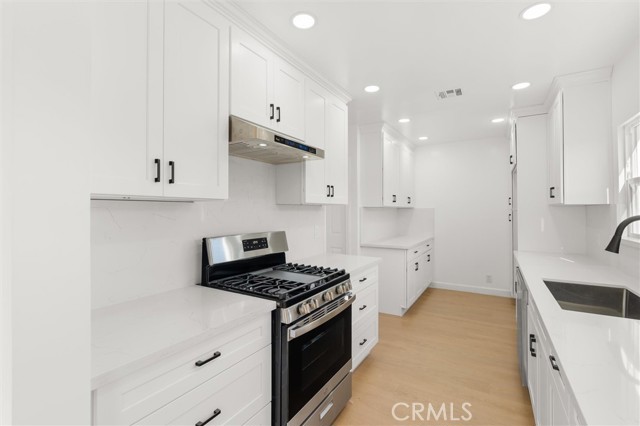 Detail Gallery Image 31 of 71 For 1212 S Weymouth, San Pedro,  CA 90732 - 5 Beds | 4 Baths