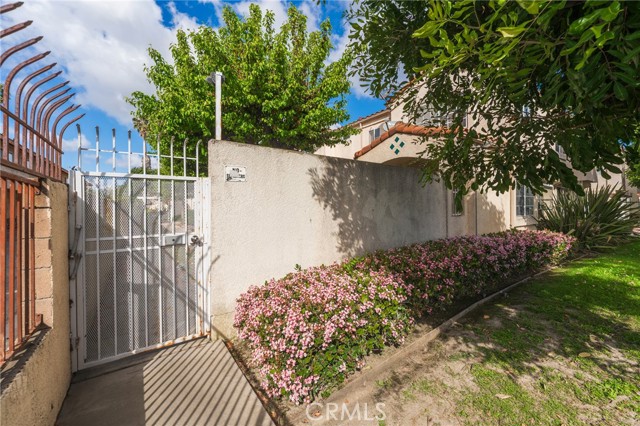 Detail Gallery Image 23 of 28 For 13959 Arthur Ave #1,  Paramount,  CA 90723 - 3 Beds | 2/1 Baths