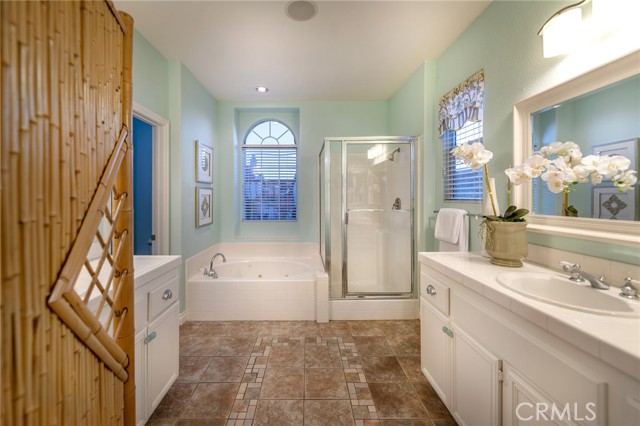 51fcc66a 8f6e 4045 A44f 96c0d7e5a88f