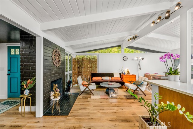 Detail Gallery Image 9 of 53 For 7213 E Lanai St, Long Beach,  CA 90808 - 4 Beds | 2 Baths