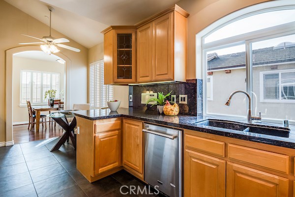 2113 Mathews Avenue, Redondo Beach, California 90278, 3 Bedrooms Bedrooms, ,2 BathroomsBathrooms,Residential,Sold,Mathews,SB18024022