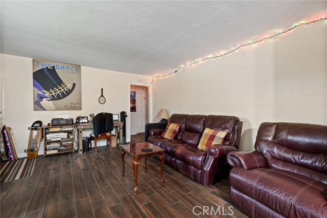 Detail Gallery Image 9 of 32 For 340 Western, Bakersfield,  CA 93309 - 3 Beds | 1 Baths