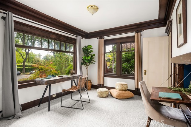 1559 Diamond Avenue, South Pasadena CA: https://media.crmls.org/medias/51fe8a2d-e43b-4015-9b87-828e5f834d33.jpg