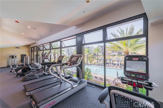 Detail Gallery Image 12 of 44 For 2647 Everly Dr, San Diego,  CA 92108 - 3 Beds | 2/1 Baths