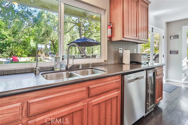 Detail Gallery Image 15 of 40 For 28241 Foothill Drive, Agoura Hills,  CA 91301 - 6 Beds | 4 Baths