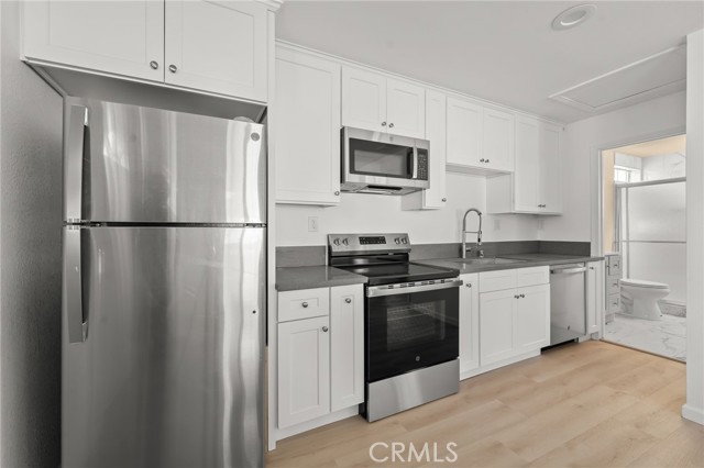 Detail Gallery Image 59 of 64 For 13533 Terra Bella, Pacoima,  CA 91331 - 5 Beds | 4/1 Baths