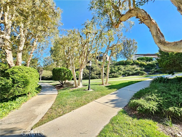 11 Oaktree Lane, Rolling Hills Estates, California 90274, 4 Bedrooms Bedrooms, ,3 BathroomsBathrooms,Residential,Sold,Oaktree,SB23136436
