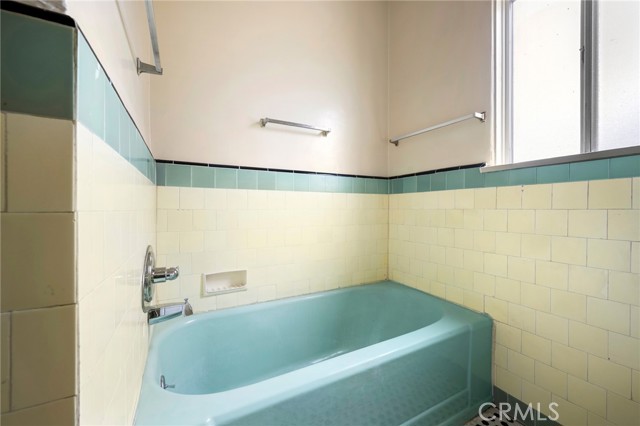 Detail Gallery Image 14 of 17 For 200 E Lomita Ave #5,  Glendale,  CA 91204 - 1 Beds | 1 Baths