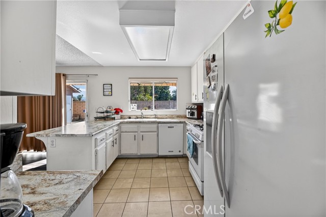 Detail Gallery Image 11 of 40 For 501 Presidents Ave, Hemet,  CA 92543 - 3 Beds | 2/1 Baths