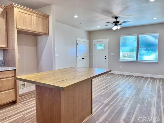 Detail Gallery Image 7 of 21 For 5558 Angel Dr, Paradise,  CA 95969 - 2 Beds | 2 Baths