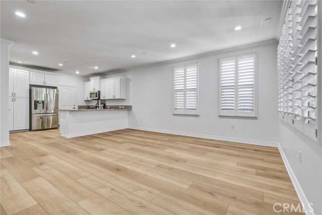 130 Rose Arch, Irvine CA: https://media.crmls.org/medias/5200b2ab-fd1d-4367-b04c-74169978b80b.jpg