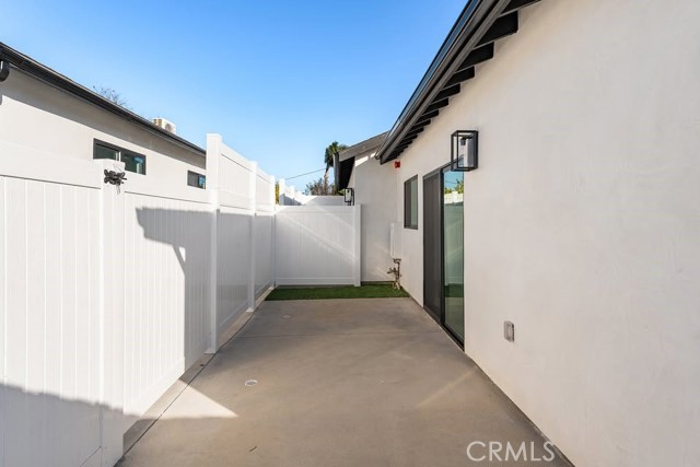 Detail Gallery Image 17 of 22 For 19952 1/2 Archwood St, Winnetka,  CA 91306 - 1 Beds | 1 Baths