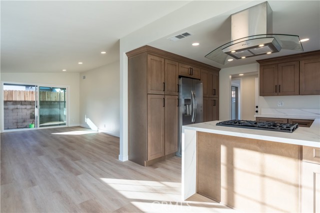 Detail Gallery Image 11 of 41 For 16931 S Raymond Ave, Gardena,  CA 90247 - 3 Beds | 2 Baths