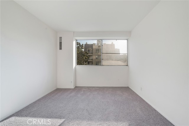 Detail Gallery Image 12 of 21 For 969 Hilgard, Los Angeles,  CA 90024 - 1 Beds | 1 Baths