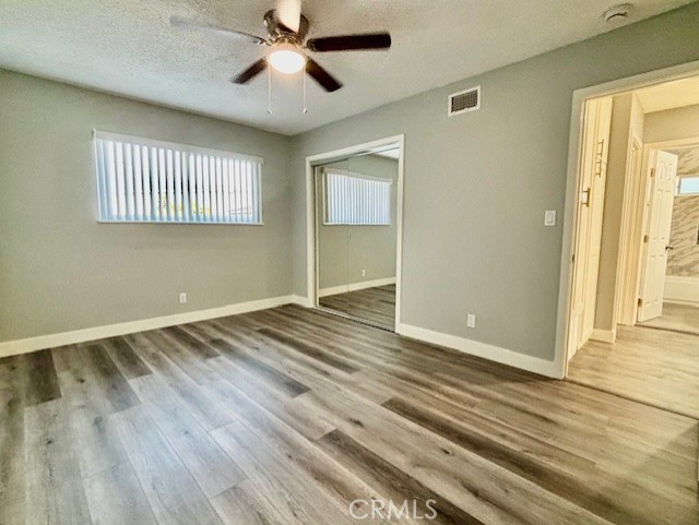 Detail Gallery Image 8 of 16 For 17092 Emerald #4,  Huntington Beach,  CA 92647 - 1 Beds | 1 Baths