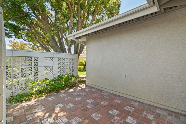 Detail Gallery Image 4 of 33 For 386 Avenida Castilla #C,  Laguna Woods,  CA 92637 - 2 Beds | 1 Baths