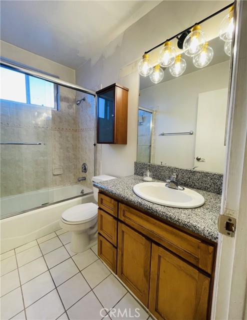 Detail Gallery Image 11 of 26 For 1930 N Vermont Ave #107,  Los Angeles,  CA 90027 - 1 Beds | 1 Baths