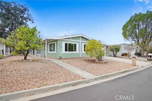 Detail Gallery Image 2 of 22 For 38619 Calle De La Siesta, Murrieta,  CA 92563 - 3 Beds | 2 Baths