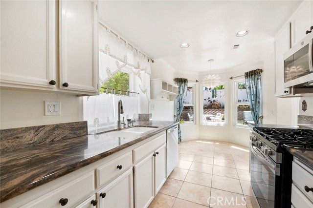 Detail Gallery Image 7 of 23 For 12542 San Bruno, San Diego,  CA 92130 - 3 Beds | 3 Baths