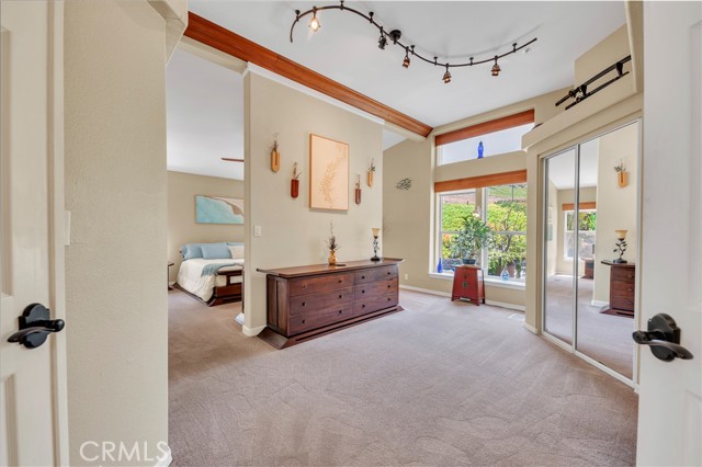 40468 Rock Mountain Drive, Fallbrook CA: https://media.crmls.org/medias/52064e21-8a4b-4550-b998-c00123ce8355.jpg