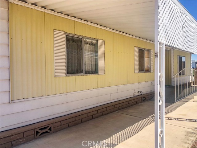 Detail Gallery Image 4 of 24 For 400 E Roberts #99,  Bakersfield,  CA 93308 - 2 Beds | 2 Baths