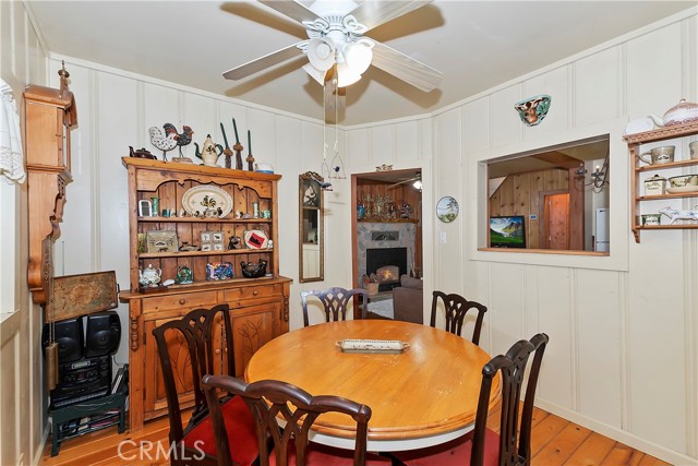 Detail Gallery Image 9 of 43 For 29591 Hook Creek Rd, Cedar Glen,  CA 92321 - 3 Beds | 1 Baths