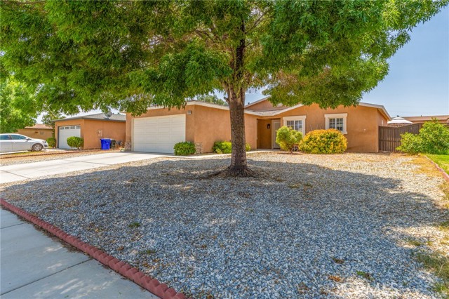 Image 2 for 10599 Chesterfield St, Adelanto, CA 92301