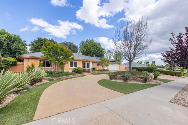 16014 Yarnell Street photo 3