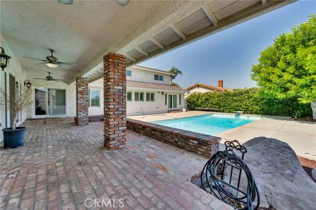 294 W Buffington Street, Upland CA: https://media.crmls.org/medias/52098cc3-2c0d-4714-8a29-e411d0126bba.jpg