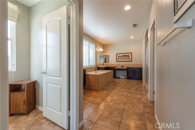 Detail Gallery Image 28 of 59 For 17396 Timberview Dr, Riverside,  CA 92504 - 4 Beds | 3/1 Baths