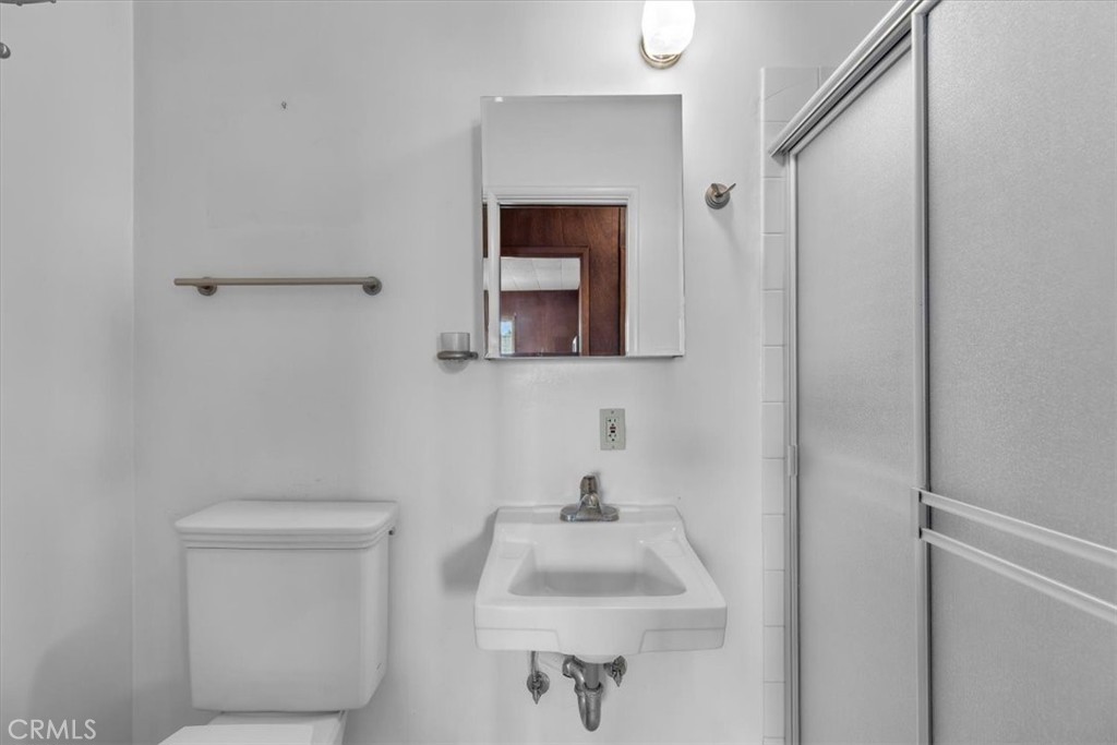https://media.crmls.org/medias/520ae64a-1012-48be-9ba4-524fad849973.jpg?preset=X-Large