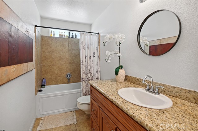 Detail Gallery Image 17 of 28 For 27448 Outrigger Ln, Helendale,  CA 92342 - 2 Beds | 2 Baths