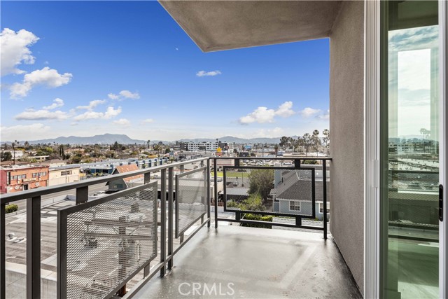 11714 Archwood Street, North Hollywood CA: https://media.crmls.org/medias/520c7458-4d23-4248-bfc7-88ee49ac81ab.jpg