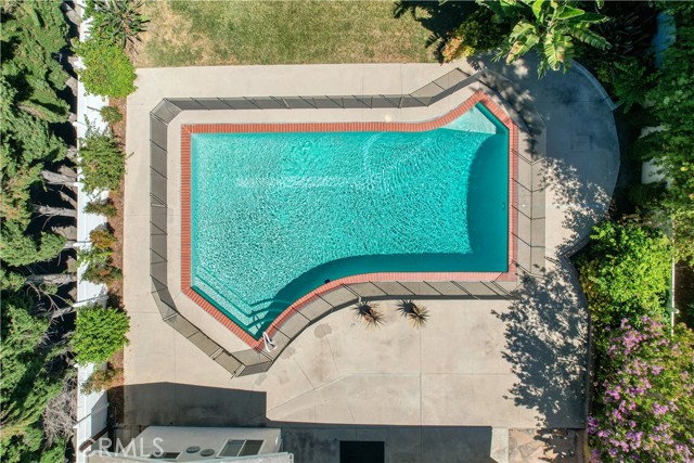 Detail Gallery Image 22 of 40 For 22841 Mariano St, Woodland Hills,  CA 91367 - 3 Beds | 3 Baths