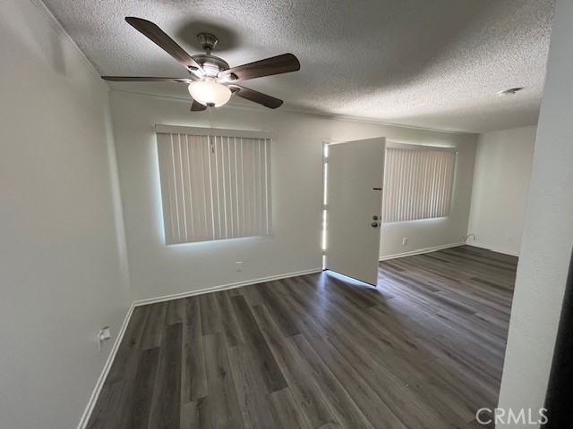 68460 Kings Road, Cathedral City CA: https://media.crmls.org/medias/520d2231-6bf7-44f7-ace7-81fa84f8c573.jpg