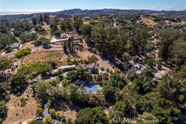 1155 Carpenter Canyon Road, Arroyo Grande CA: https://media.crmls.org/medias/520e2c6a-2f25-4fe4-9f34-e1814b17c52e.jpg