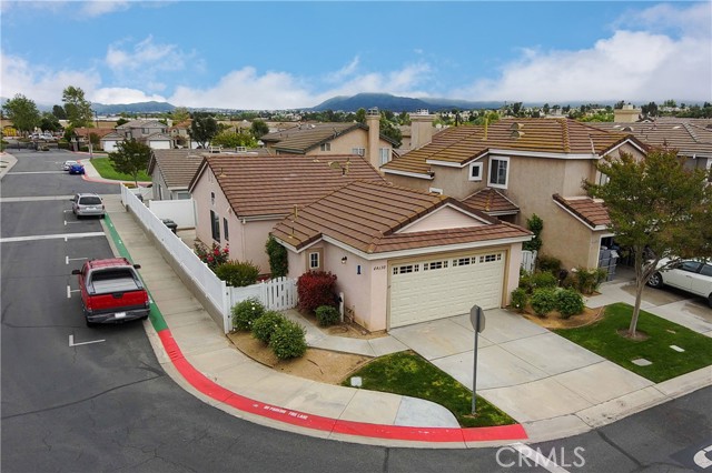 44630 Arbor Lane, Temecula CA: https://media.crmls.org/medias/520e3c43-86c8-466b-85f2-6b23a43193f7.jpg