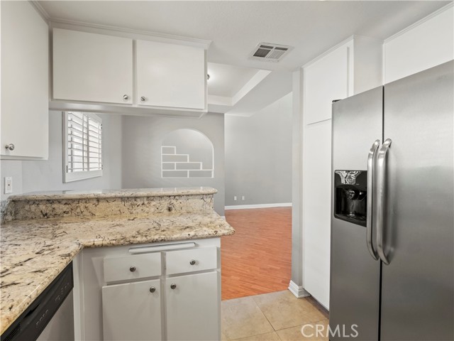 Detail Gallery Image 13 of 48 For 4301 Fulton Ave #303,  Sherman Oaks,  CA 91423 - 2 Beds | 2/1 Baths