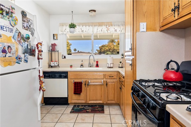 Detail Gallery Image 10 of 38 For 510 S S Lyon Ave. Ave, Hemet,  CA 92543 - 2 Beds | 2 Baths