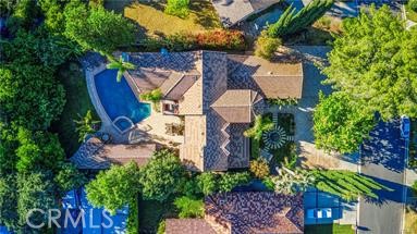 https://media.crmls.org/medias/520fec80-0b95-466c-992d-40c2499890b0.jpg?preset=X-Large