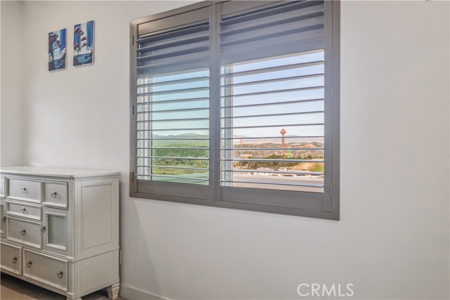 Detail Gallery Image 9 of 26 For 27227 Diamond Peak Ln #302,  Valencia,  CA 91381 - 4 Beds | 3/1 Baths