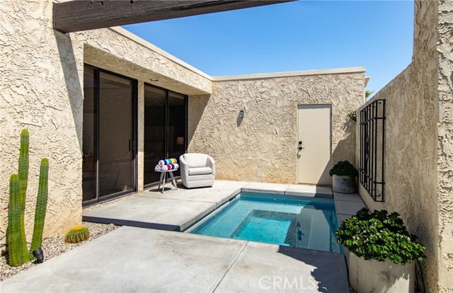 Detail Gallery Image 3 of 32 For 466 N Hermosa Dr, Palm Springs,  CA 92262 - 3 Beds | 3 Baths