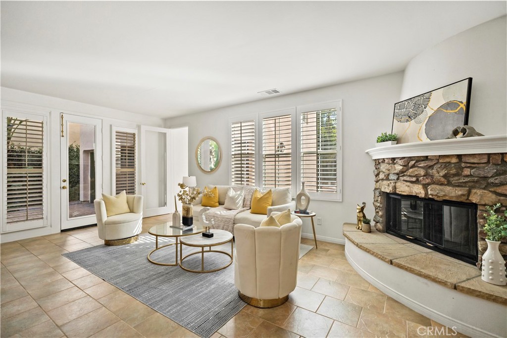 MLS #OC25261605 image #13