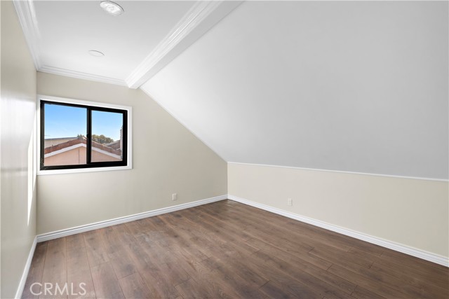 Detail Gallery Image 20 of 29 For 21662 Saluda Cir, Huntington Beach,  CA 92646 - 4 Beds | 3 Baths