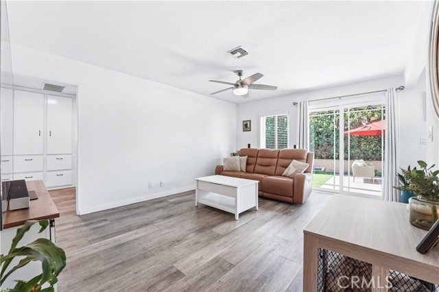 Detail Gallery Image 3 of 50 For 21005 Longworth, Lakewood,  CA 90715 - – Beds | – Baths