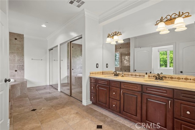 Detail Gallery Image 28 of 41 For 9369 Hillrose, Sunland,  CA 91040 - 4 Beds | 4 Baths