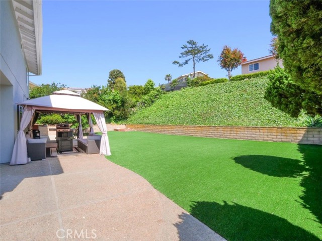 28208 Seamount Drive, Rancho Palos Verdes CA: https://media.crmls.org/medias/5214d4aa-3da3-43b4-90f0-2b03c80aa823.jpg