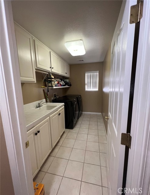 Detail Gallery Image 7 of 16 For 2393 Tuscany Ave, Merced,  CA 95340 - 4 Beds | 4 Baths