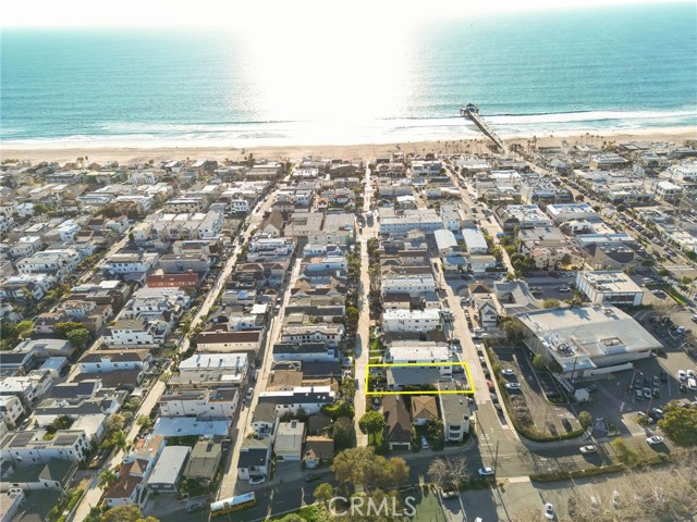 429 10th Street, Manhattan Beach, California 90266, 5 Bedrooms Bedrooms, ,3 BathroomsBathrooms,Residential,Sold,10th,SB24049927