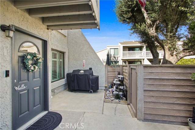 Detail Gallery Image 4 of 32 For 17844 Beard Ln, Huntington Beach,  CA 92647 - 3 Beds | 1/1 Baths